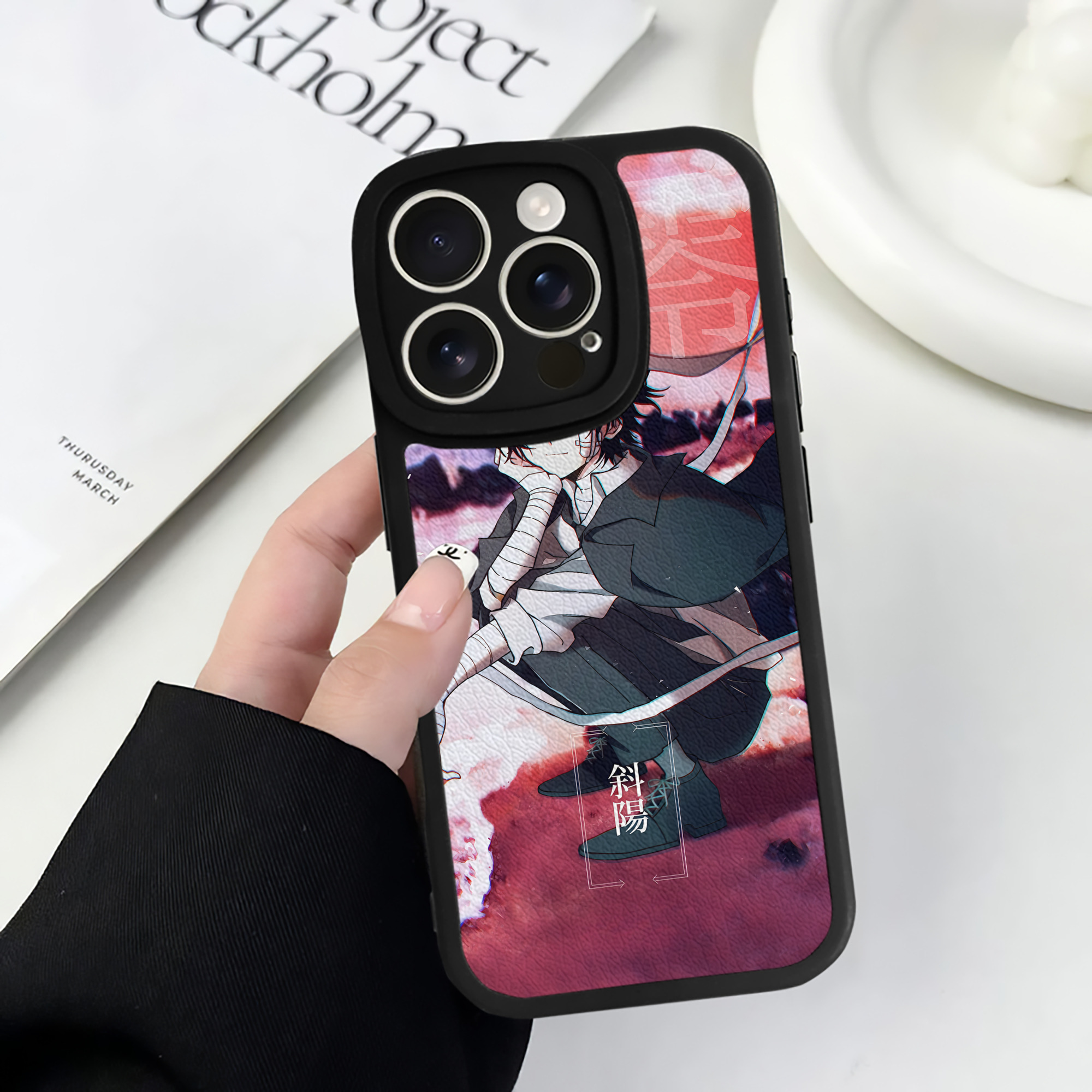 （画像用） 文豪ストレイドッグス Bungo Stray Dogs 【iPhone 16シリーズ対応】シリコンスマホケース（レザー調） 材質：シリコン
